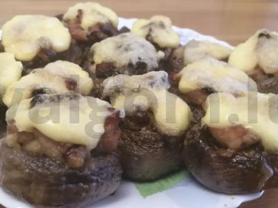 Įdaryti grybai "Po kepurėle" pagrindine nuotrauka