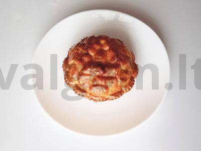 Grietinės keto pyragas pagrindine nuotrauka