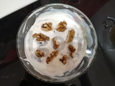 Slyvų desertas pagrindine nuotrauka