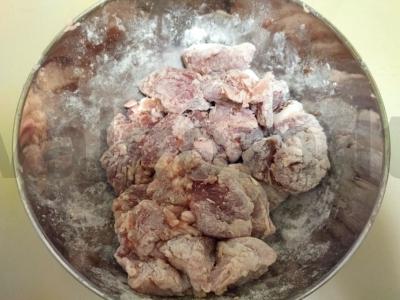 Kiauliena sojų padaže su česnakais Žingsnis 2