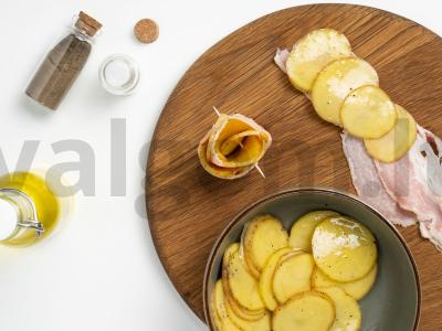 Aromatingos bulvių rozetės su šonine orkaitėje Žingsnis 1
