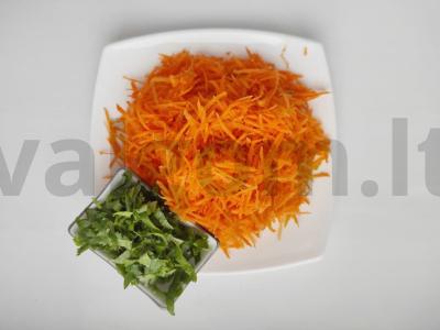 Šparagų salotos su korėjietiškomis morkomis Žingsnis 2