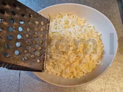 Hachapuri Adžarijos stiliaus su suluguni Žingsnis 4