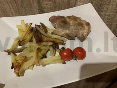 Mėsa ir bulvės pagrindine nuotrauka