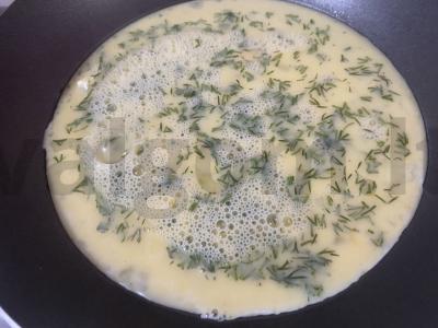 Morkų salotos su krabų lazdelėmis ir česnakais Žingsnis 2
