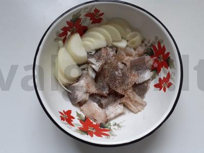 Korėjietiškos morkos su aromatingomis jūros lydekomis Žingsnis 1