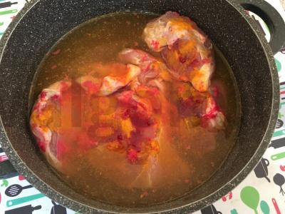 Kiauliena su krienais, bruknių padažu ir ciberžole Žingsnis 4