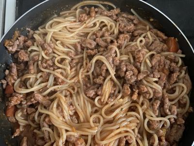 Bolonijos makaronai su itališkomis žolelėmis Žingsnis 5
