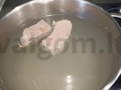 Skruostai su šviežiais kopūstais Žingsnis 1