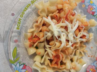 Makaronai pomidorų ir grietinės padaže Žingsnis 9