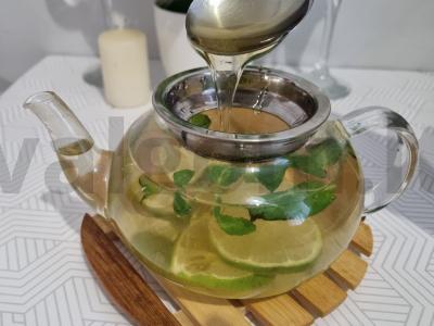 Liepų ir mėtų žolelių arbata Žingsnis 3