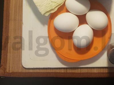 Kaimiškos krabų salotos Žingsnis 1