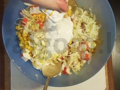 Kaimiškos krabų salotos Žingsnis 6