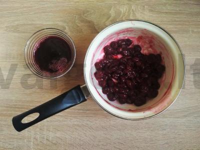 Išskirtinis juodojo miško pyragas su vyšniomis Žingsnis 3