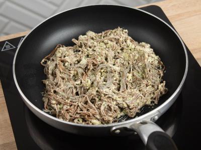 Soba su avokadu ir varškės sūriu Žingsnis 5