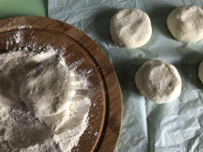 Sūrio pyrago širdelės su džemu Žingsnis 3