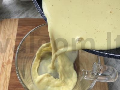 Pienas su ciberžole, pipirais ir cinamonu Žingsnis 6