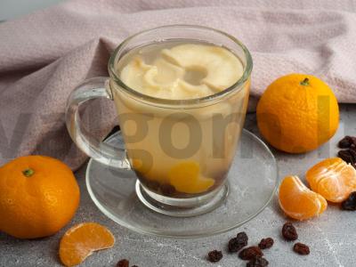 Mandarinų, džiovintų obuolių ir sultenių kompotas Žingsnis 3