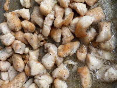 Cezario salotos su vištiena ir garstyčių-citrinų padažu Žingsnis 4