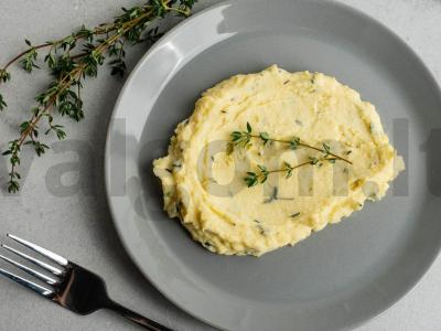 Bulvių košė su brinza, česnakais ir čiobreliais Žingsnis 4