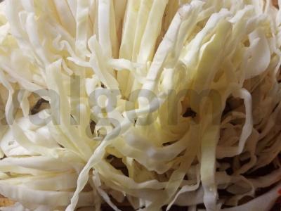 Skanūs ir dietiniai troškinti kopūstai su daržovėmis multicooker Žingsnis 2