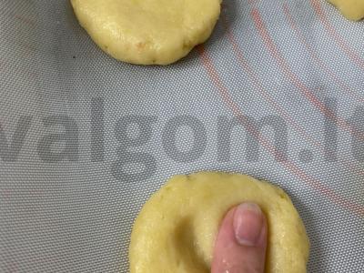 Smėlio sausainiai su džemu Žingsnis 5