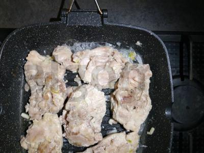 Sultinga vištiena su česnakais Žingsnis 6