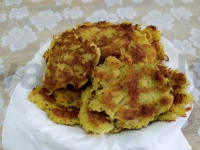 Bulviniai blynai iš kukurūzų miltų pagrindine nuotrauka