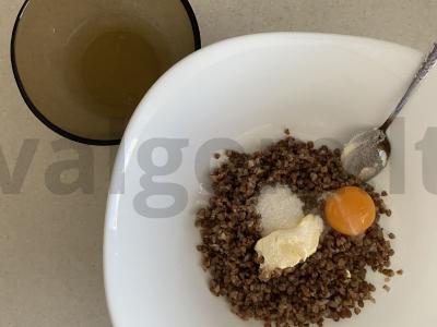 Grikių pudingas desertui Žingsnis 3
