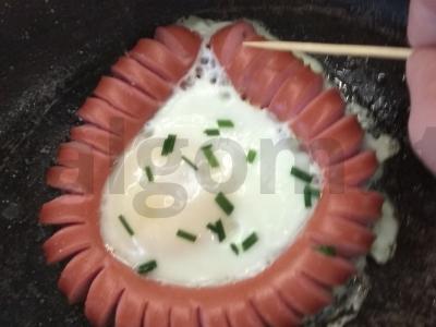 Kiaušiniai saulėje apkeptoje dešroje. Žingsnis 8