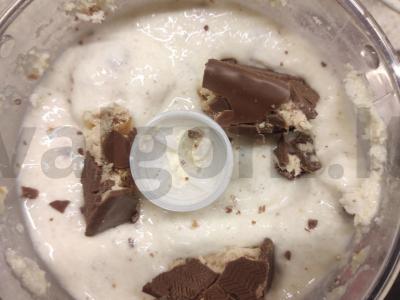 Dietiniai ledai su "Snickers". Žingsnis 3