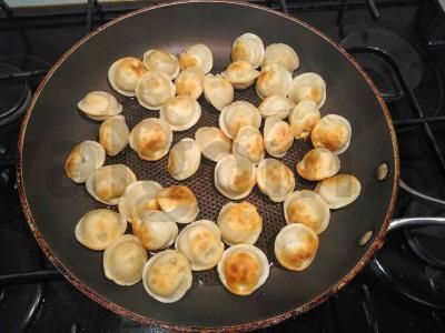 Kepti koldūnai padaže Žingsnis 1