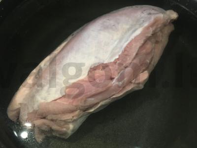 Žirnių sriuba su kalakutiena, virta rūkyta krūtinine ir daržovėmis Žingsnis 1