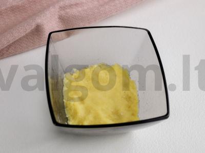 Salotos su žuvies konservais ir sūriu Žingsnis 2