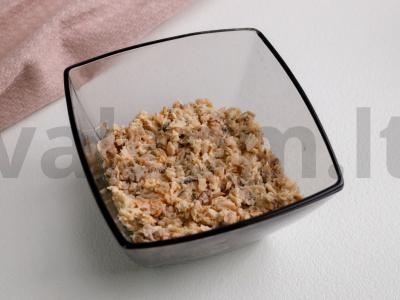 Salotos su žuvies konservais ir sūriu Žingsnis 5