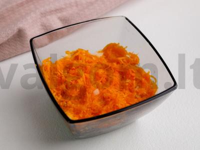 Salotos su žuvies konservais ir sūriu Žingsnis 8