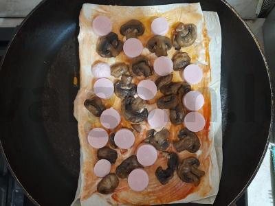 Greita pita pica su grybais Žingsnis 4