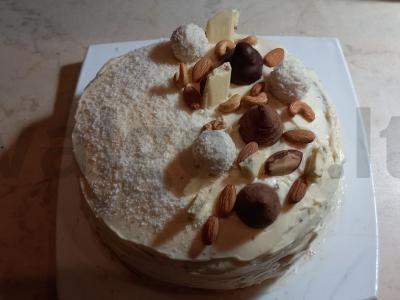 Naujųjų metų išvakarių tortas. pagrindine nuotrauka