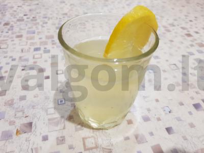 Naminis citrinų gėrimas pagrindine nuotrauka