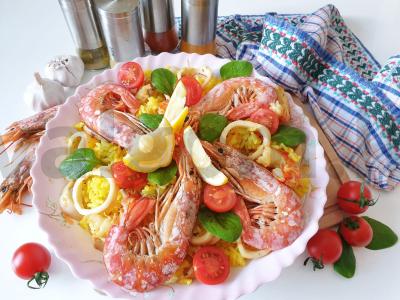 Ispaniška paelja pagrindine nuotrauka