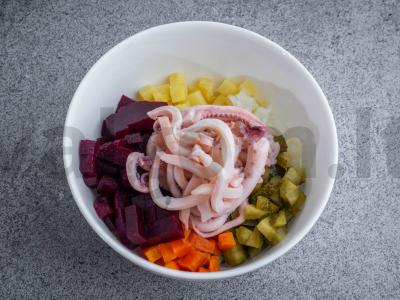 Kalmarų vinaigretė Žingsnis 2