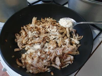 Burnoje tirpstantis julienas. Žingsnis 6