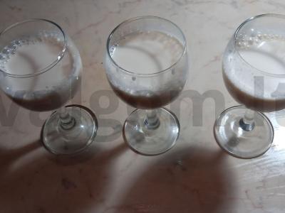 Mažai kalorijų turinti panna cotta su braškėmis Žingsnis 4