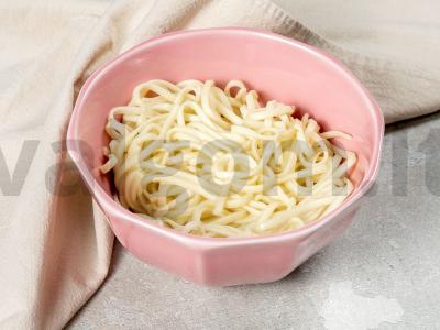 Makaronai su kalakutiena ir grybais grietinėlės padaže Žingsnis 2