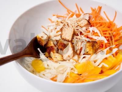 Šiltos salotos su vištiena folijoje Žingsnis 3