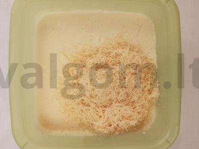 Aromatingas tingus chačapuri su sūriu ir varške Žingsnis 1