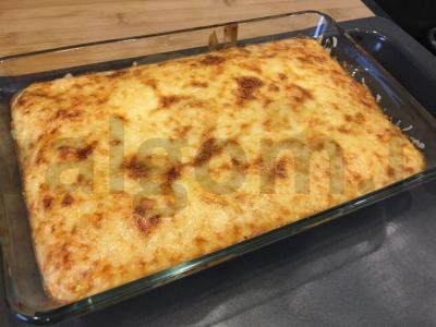Bulvės su bešamelio padažu pagrindine nuotrauka