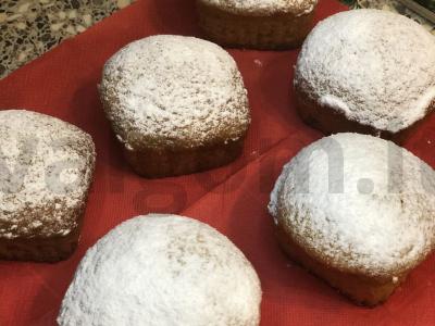 Švelnūs kefyro keksiukai pagrindine nuotrauka