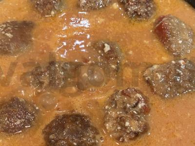 Mėsos kukuliai su sūrio kepurėle Žingsnis 4