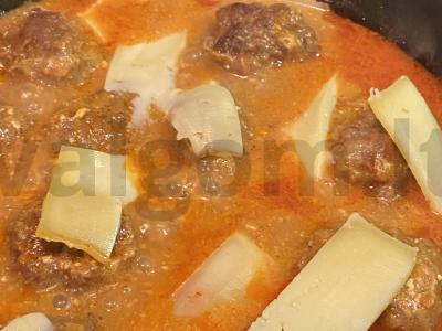 Mėsos kukuliai su sūrio kepurėle Žingsnis 5